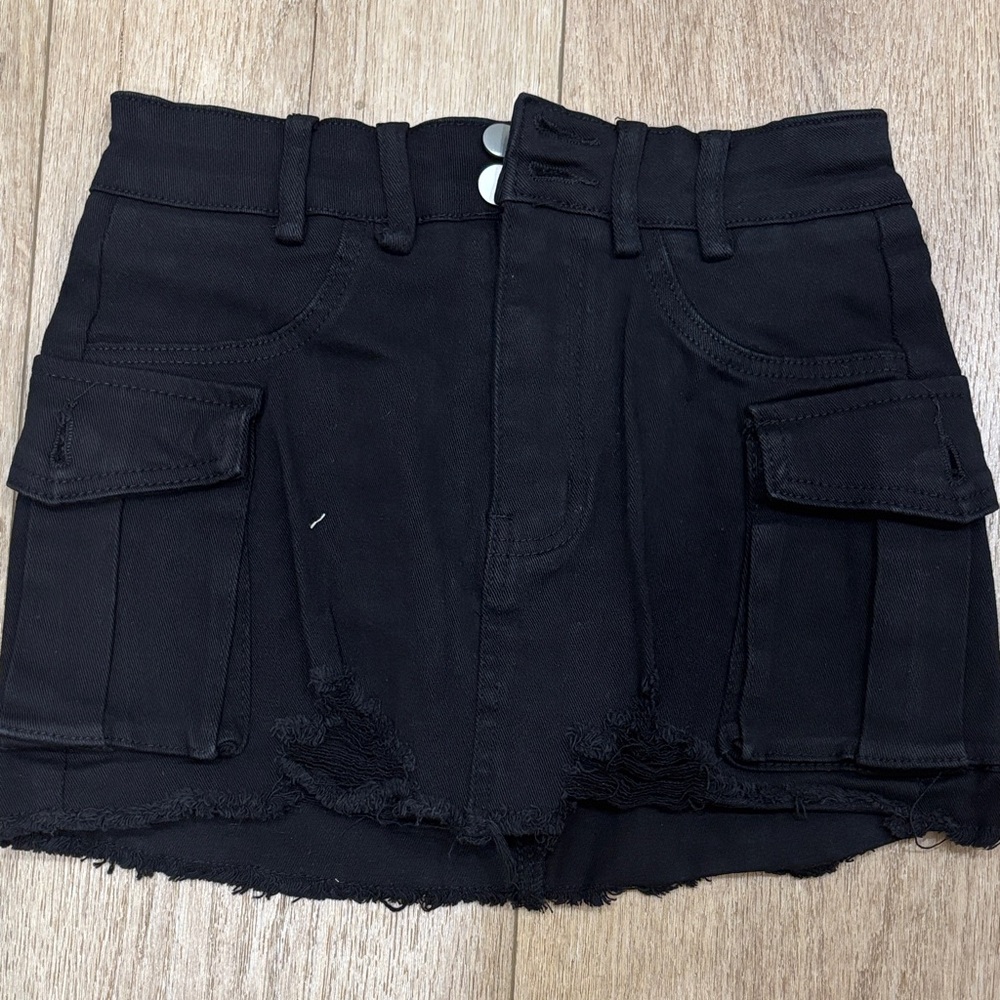 Black Women's Cargo Skirt